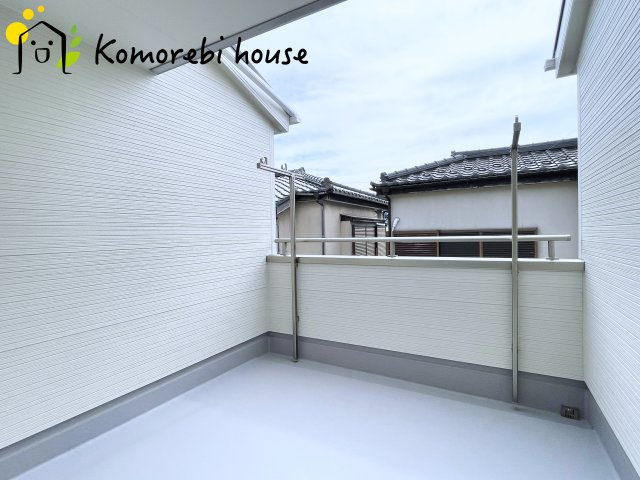 上尾市小敷谷　第2　新築一戸建て　リーブルガーデン　07のバルコニー|バルコニーからの眺めを楽しみながら食事をしませんか