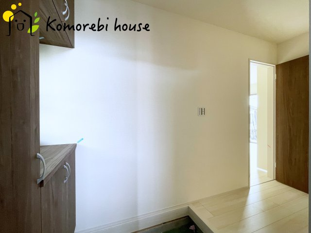 上尾市小敷谷　第2　新築一戸建て　リーブルガーデン　07の玄関|シンプルで使いやすい玄関です