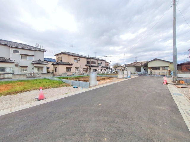 上尾市小敷谷　第2　新築一戸建て　リーブルガーデン　07の前面道路含む現地写真|撮影：'25/10/03