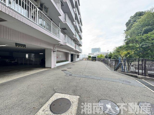 グローリア初穂鎌倉岡本の周辺