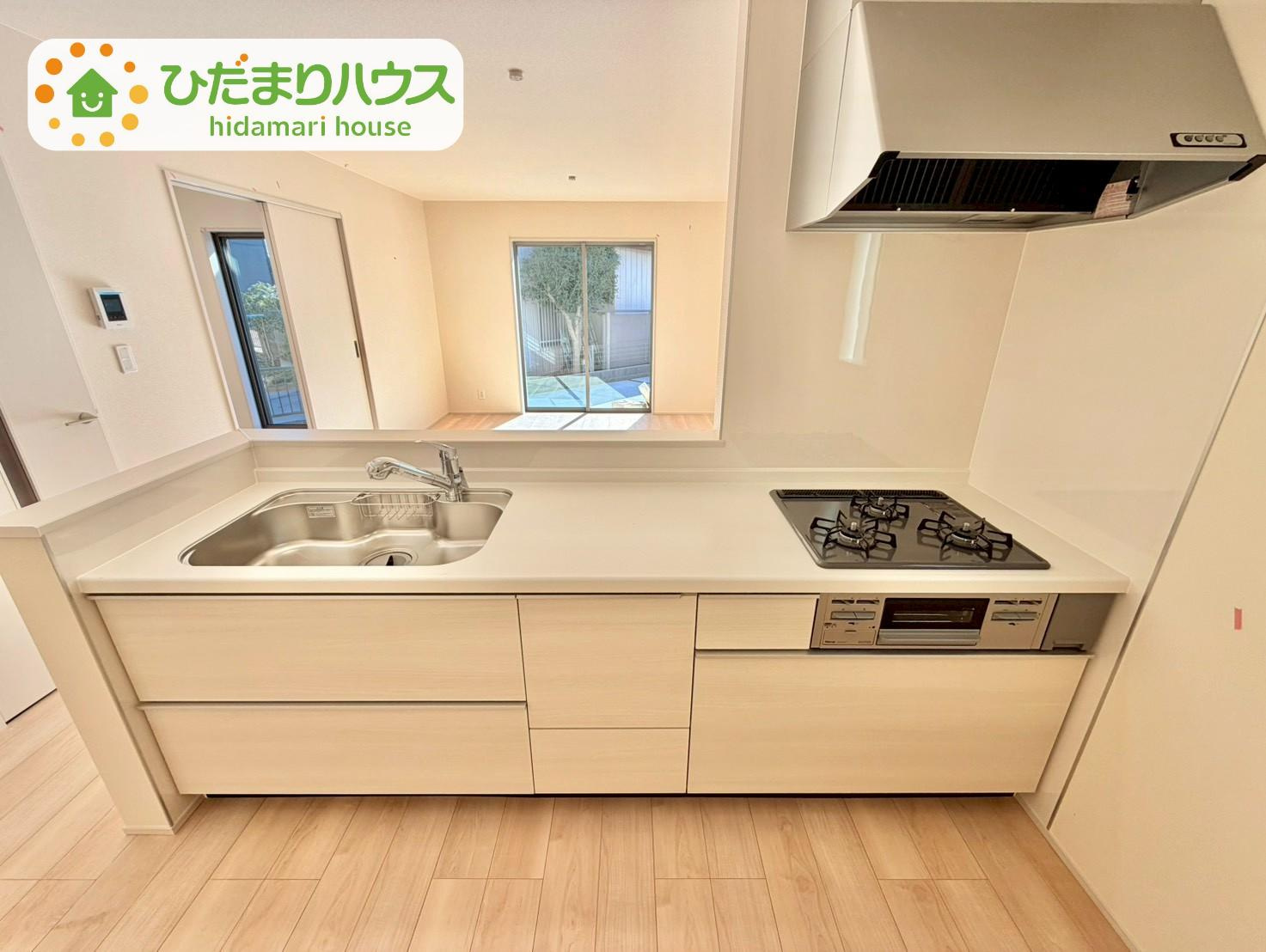 野田市清水619番1　新築戸建　E号棟のキッチン|LDKと一体の空間を演出してくれる、オープンキッチン!(^^)!							
