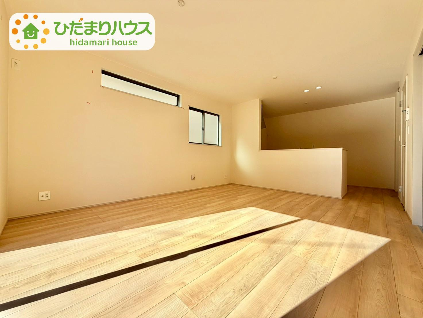 野田市清水619番1　新築戸建　E号棟の居間・リビング|家族団らんの時間も増えそうなくつろぎのＬＤＫ☆						
