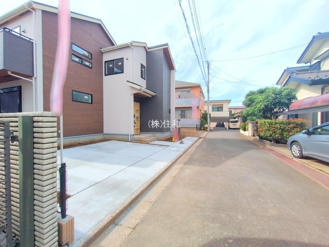 【新築分譲住宅】ふじみ野市亀久保2期の前面道路含む現地写真