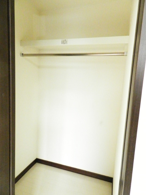 リバースマウンテン弐番館の収納