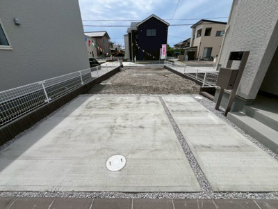 【駐車場】 | 伊勢崎市長沼町　新築住宅 | ゆったり停められる駐車場