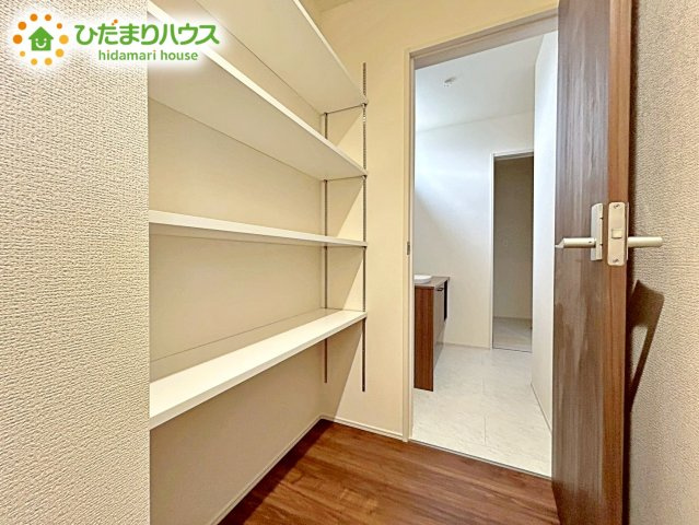 【収納】 | ひたちなか市稲田10期　新築戸建　3号棟 | パントリー完備で散らかりがちなキッチン回りもラクラクお片付けできちゃいます！(*^-^*)