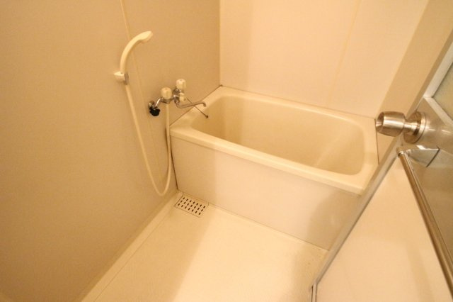 グランツ垂水の浴室