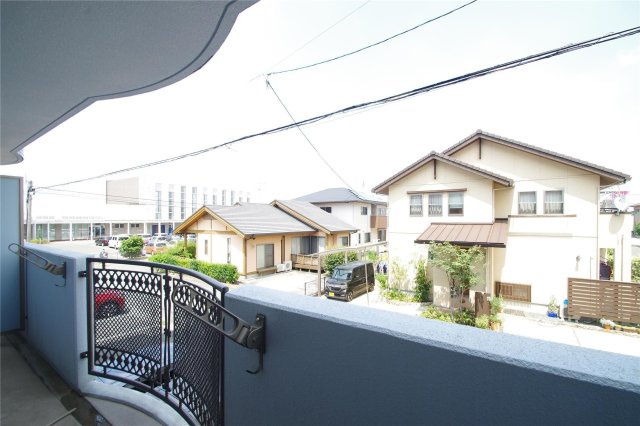 菊池郡菊陽町光の森２丁目の賃貸マンションのバルコニー