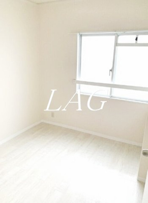 【居間・リビング】 | モンテフレンテ | 洋室のお部屋です。