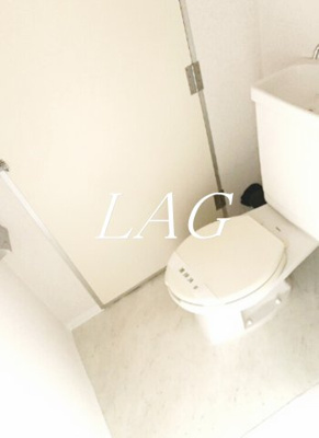 【トイレ】 | モンテフレンテ | トイレです。