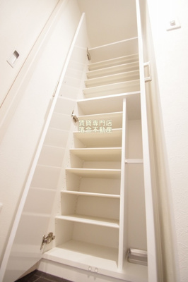 【収納】 | シャトーライフサガミハラⅤ | 広々天井高シューズ収納♪