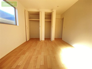 【洋室】 | パントリー　リビング階段　船橋市習志野台5　全3棟　A号棟 | 施工例