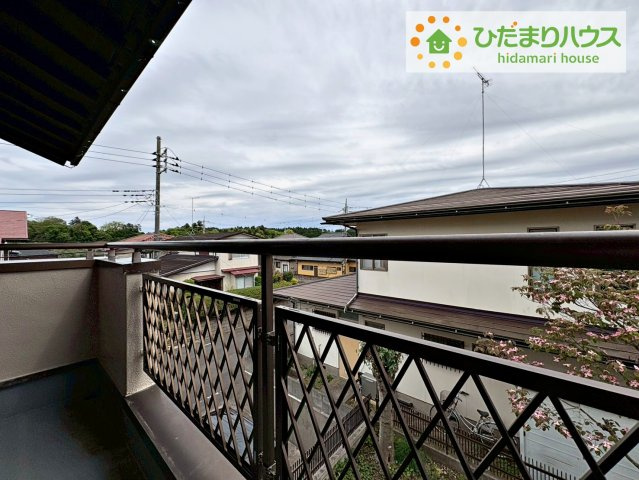 ひたちなか市大字馬渡　中古戸建のバルコニー|広々としたバルコニー。お洗濯物もぜーんぶ干せちゃいます！！