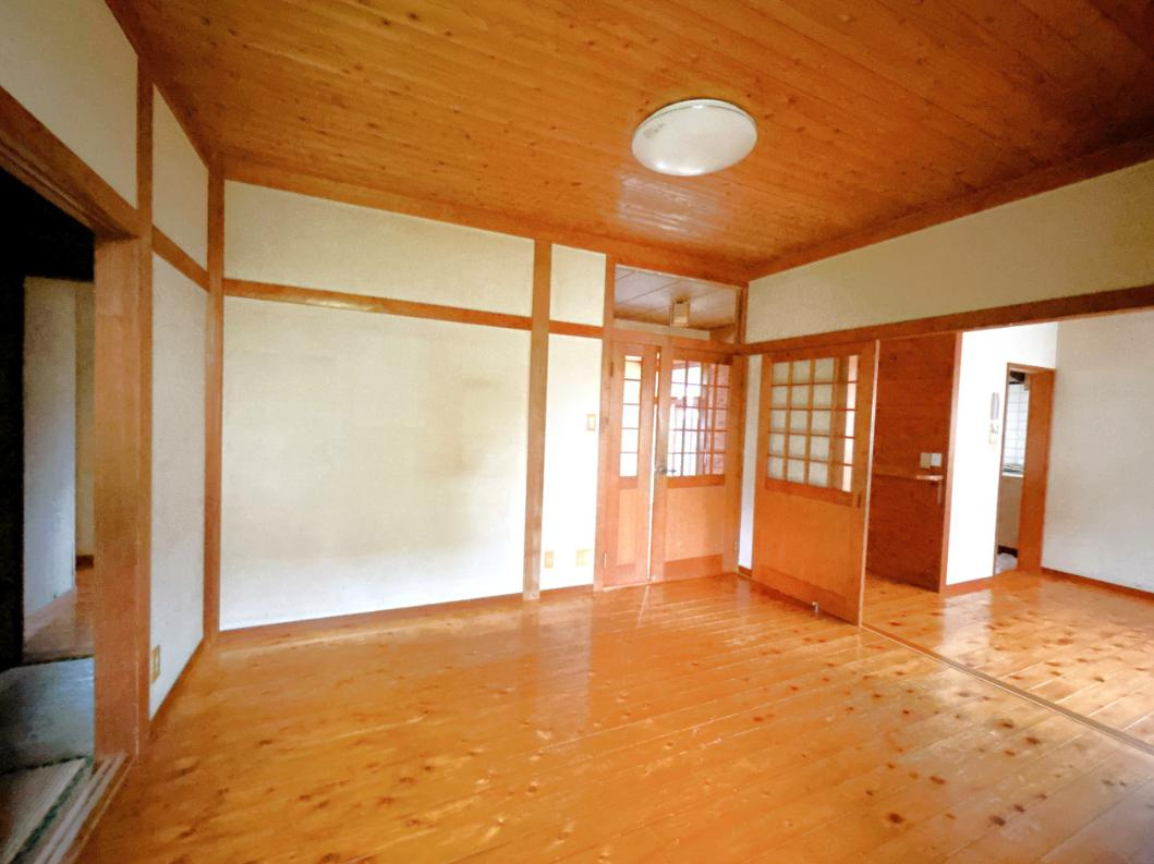 ひたちなか市大字馬渡　中古戸建の居間・リビング