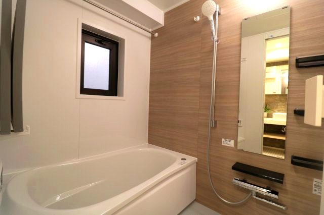 リノベーション済　ナイスステージ葉山1階の浴室