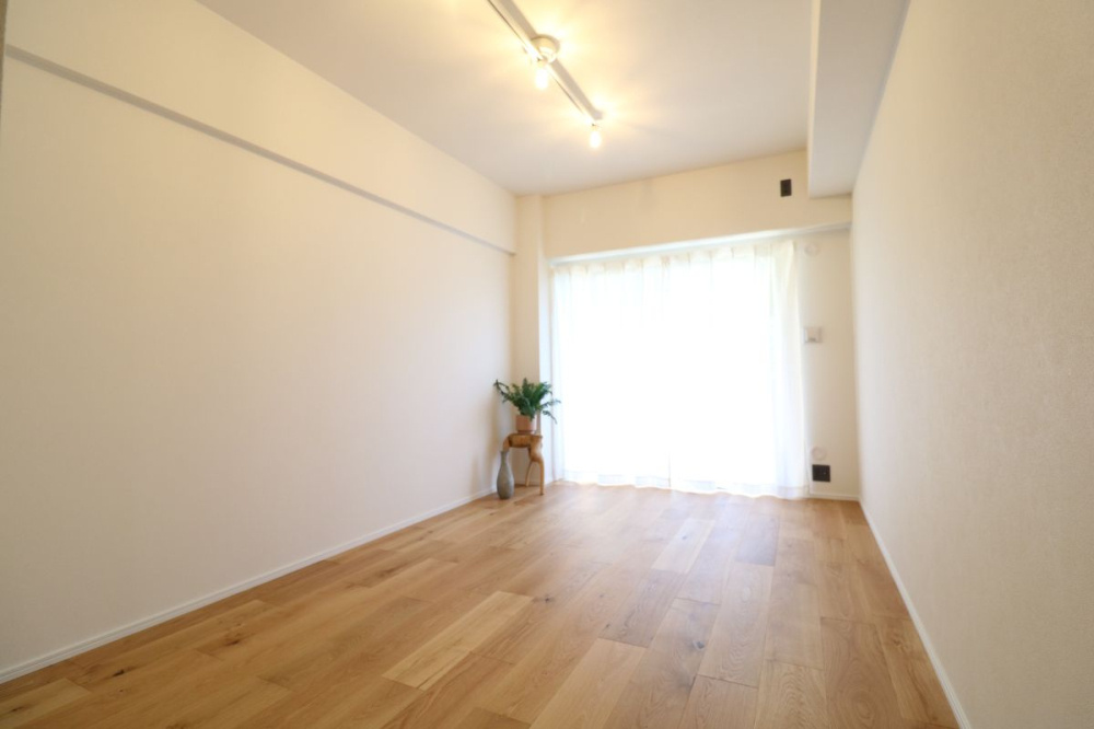 リノベーション済　ナイスステージ葉山1階の洋室