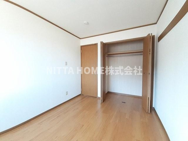 サザンリーフＢの内装|室内収納が豊富についています＊