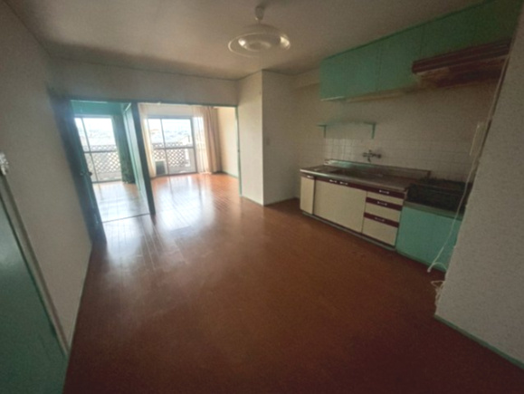 越谷市宮本町５丁目の中古マンションの居間・リビング