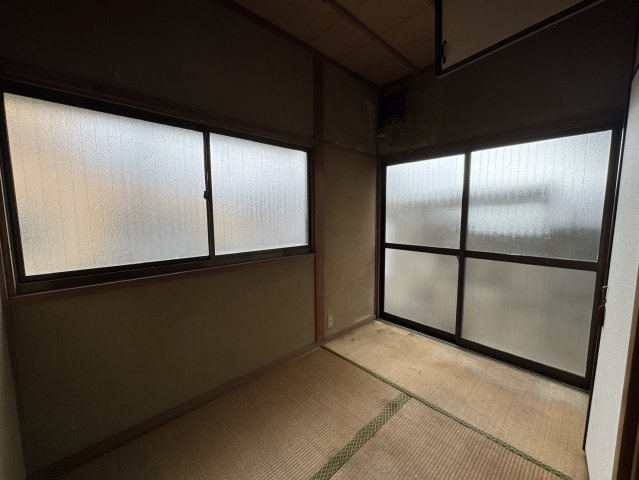 日の出の和室
