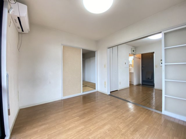 【居間・リビング】