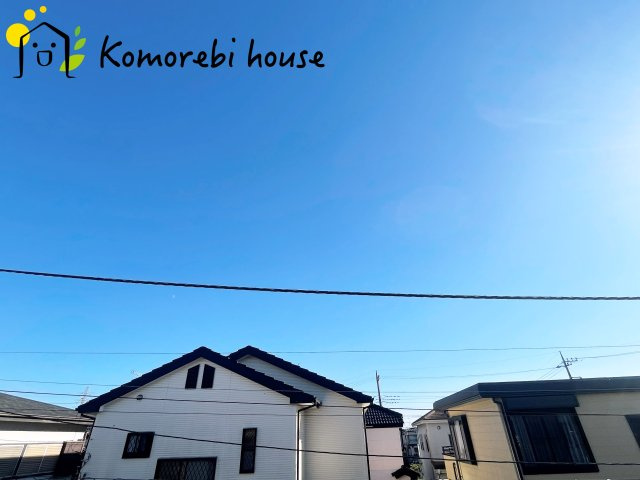 上尾市上　25期　新築一戸建て　グラファーレ　01の展望|住宅街ならではの落ち着いた雰囲気と、しっかり確保された明るさが魅力の眺望です。