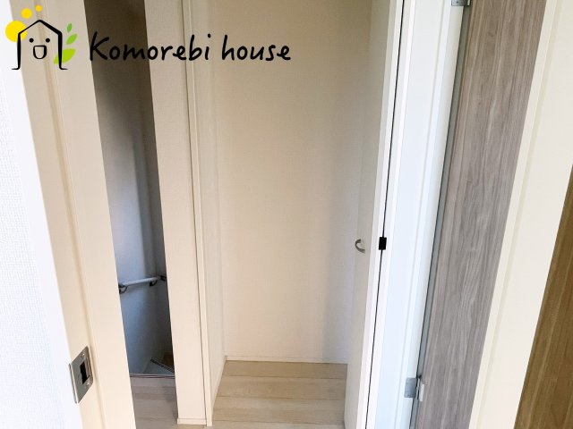 上尾市上　25期　新築一戸建て　グラファーレ　01の収納|2階廊下収納は整理整頓が簡単。掃除機などのお掃除道具を片付けられ見た目もすっきり。自分だけの収納空間を自由にアレンジできます