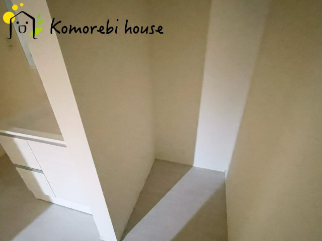 上尾市上　25期　新築一戸建て　グラファーレ　01の収納|洗面室の収納スペース。棚や収納ボックスを取り付けバスタオルなどを置いてみてはいかがでしょうか。