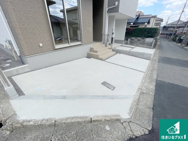 大津市滋賀里　第2期　新築一戸建ての駐車場|駐車スペース！散水栓があるので、こまめに愛車を洗えます！