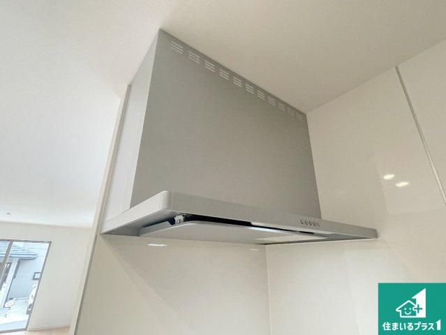 大津市滋賀里　第2期　新築一戸建ての設備|汚れにくいスロットフィルタでお手入れラクラク！ＬＥＤ照明付き！