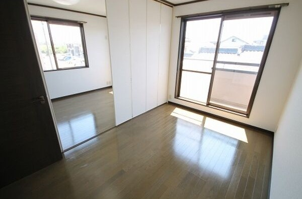 林島町・長縄一戸建の寝室