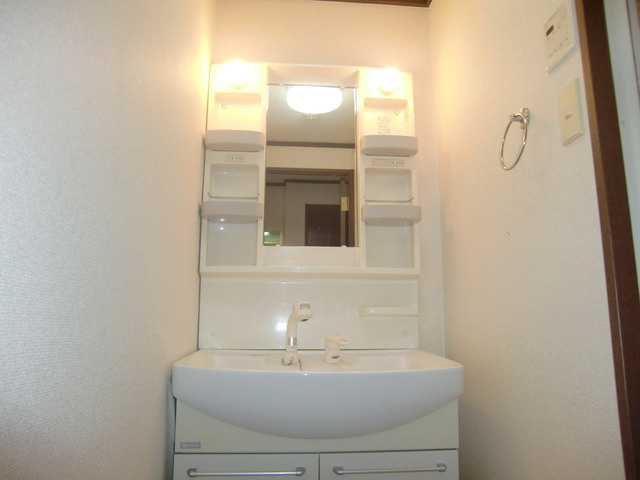 ドール魚崎の洗面所