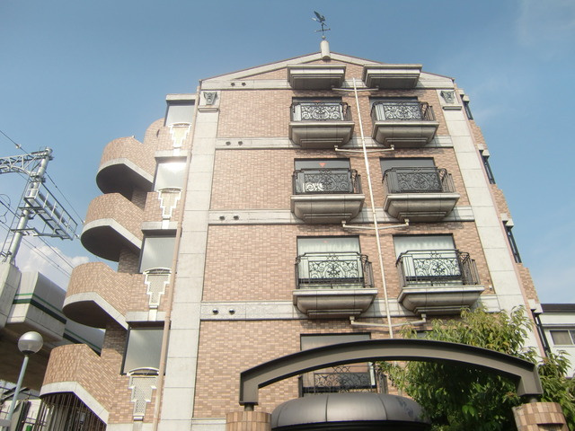 ドール魚崎の外観