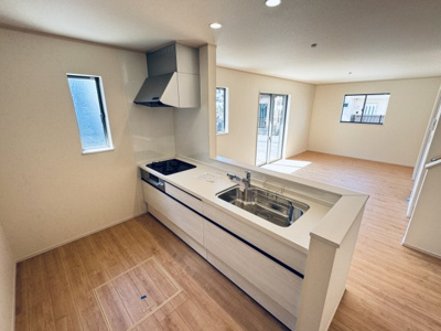 【キッチン】 | 松戸市金ケ作新築戸建【金ケ作小学校：3分】 | 広々システムキッチン・シンクの水栓には浄水器がついてます！