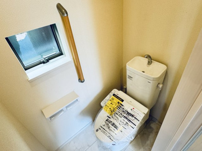 【トイレ】 | 松戸市金ケ作新築戸建【金ケ作小学校：3分】 | 温水洗浄暖房便座つきトイレ