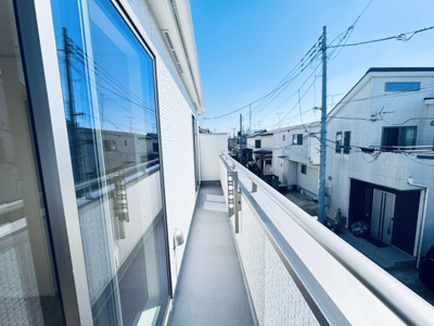 【バルコニー】 | 松戸市金ケ作新築戸建【金ケ作小学校：3分】 | 南向きワイドバルコニー・日当たり良好♪