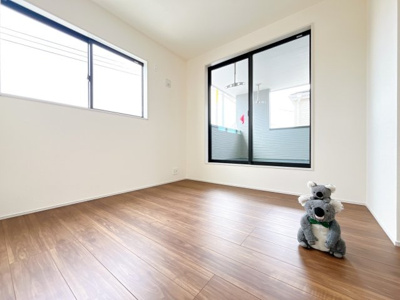 【洋室】 | 伊勢崎市長沼町　新築住宅 | 「どんな家具を置こうかな」とワクワクする。好みのこだわりのお部屋にしてじぶんだけの部屋でゆったりと寛げます。