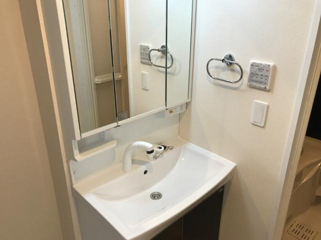 Ｇｅｍｉｎｉ　Ⅱの洗面所|洗髪洗面化粧台