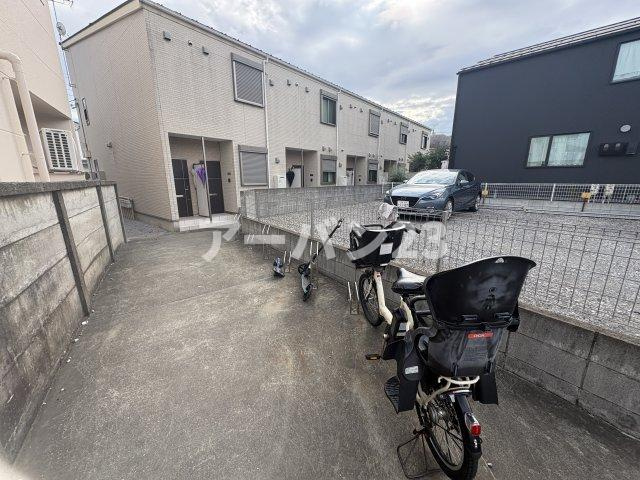 フェリオ向原の駐車場