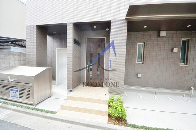 セレンディピティのエントランス|エントランスです。