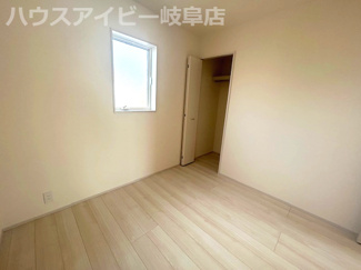 【洋室】 | 岐阜市島田新築建売全3棟！ご家族様にオススメの5LDK！最寄りのバス停徒歩5分！お車並列3台可能！ | 岐阜市島田新築建売全3棟！ご家族様にオススメの5LDK！最寄りのバス停徒歩5分！お車並列3台可能！