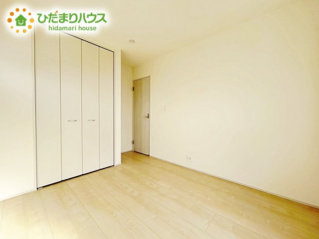 【洋室】 | ひたちなか市稲田10期　新築戸建　7号棟 | 夏場に心地良いひんやり感はフローリングならでは☆彡