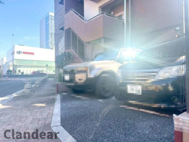 日神パレステージ竹ノ塚第2の駐車場|ドキドキの新生活も、安心してスタート。ぴったりの住まいを見つけませんか？クランディアが一緒に住まい選びをサポートします‼　まずは、お気軽にお問合せください　＃クランディア