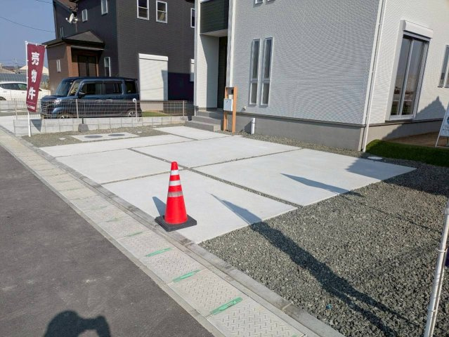 大川市大字三丸の新築一戸建の駐車場