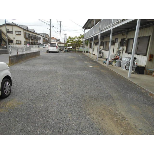 美幸ハイツの駐車場