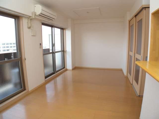 TKエレガンテの居間・リビング