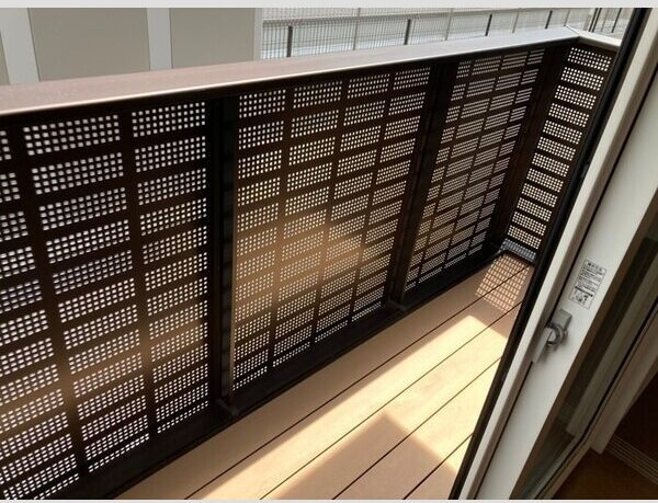 メゾンときⅤ　A棟のバルコニー