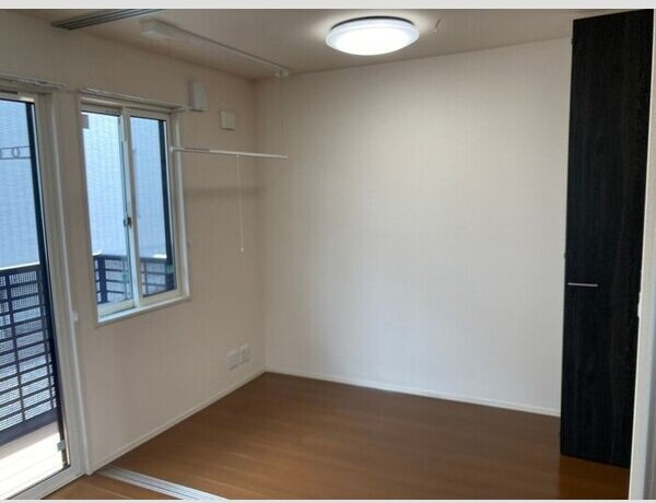 メゾンときⅤ　A棟の居間・リビング