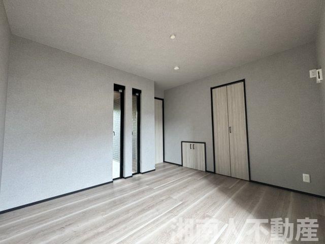 鎌倉市岩瀬１４５３新築戸建ての洋室|広々とした洋室です