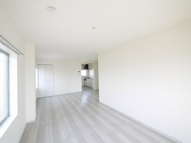 カーサ.＋の居間・リビング|こちらのリビングで趣味の時間をお楽しみください