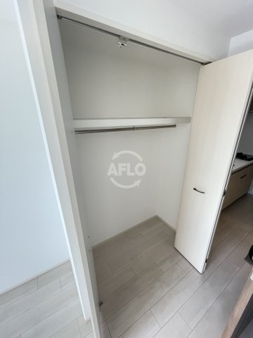 スプランディッド大阪WESTの収納|スプランディッド大阪WEST　クローゼット